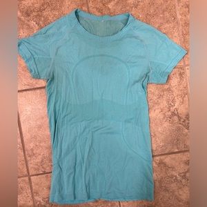 Lululemon swiftly tech t shirt